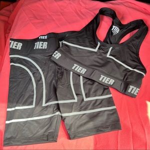Tier BIKER SHORTS & matching SPORTS BRA 💕 BRAND NEW!